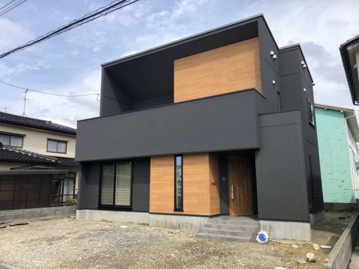宏州建設の二世帯住宅