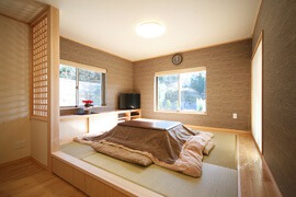 新和建設の二世帯住宅